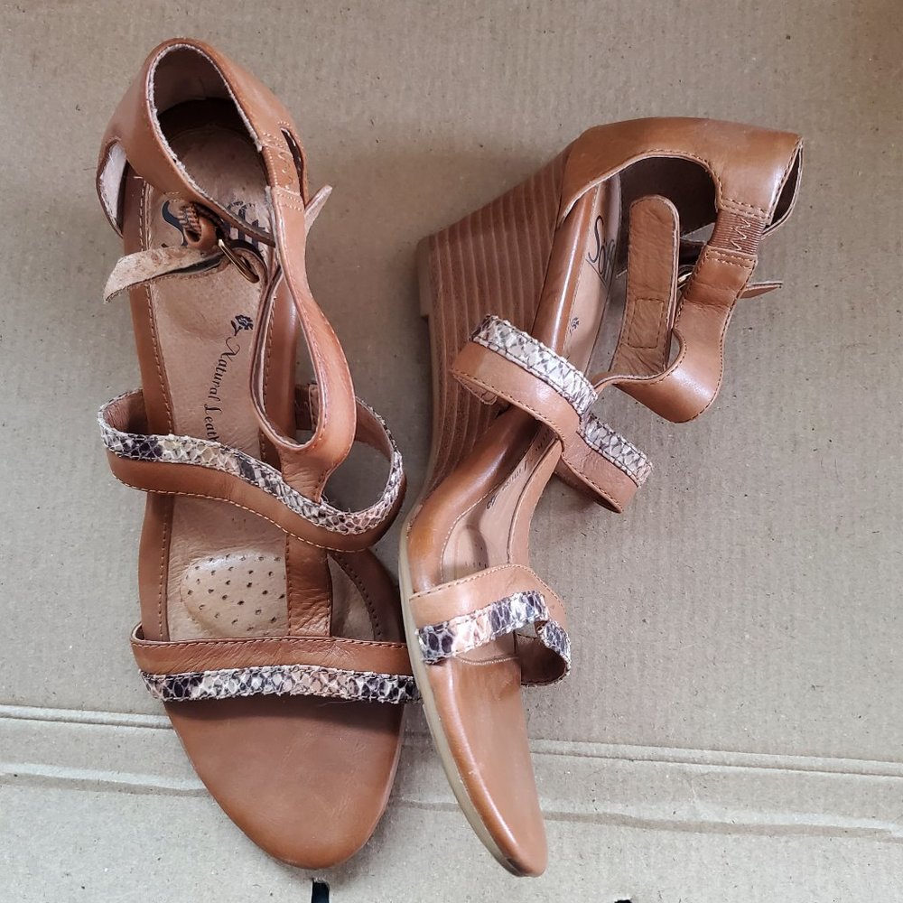 Sofft leather sandals 7M